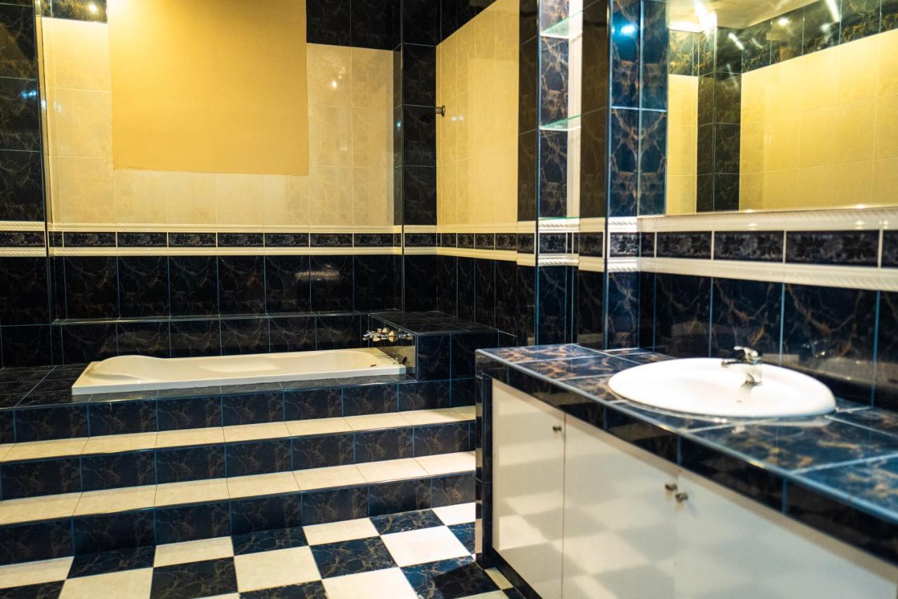 Mk Homestay Wakaf Che Yeh With Bathtub - Max 14 Pax Kota Bharu Exterior photo