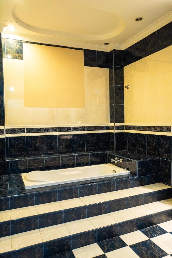 Mk Homestay Wakaf Che Yeh With Bathtub - Max 14 Pax Kota Bharu Exterior photo